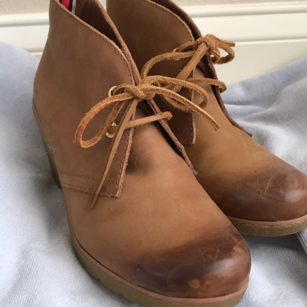 Sperry leather booties